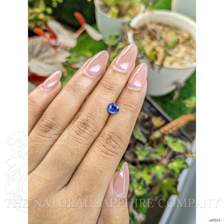 1.09 Ct. Blue Sapphire from Ceylon (Sri Lanka)