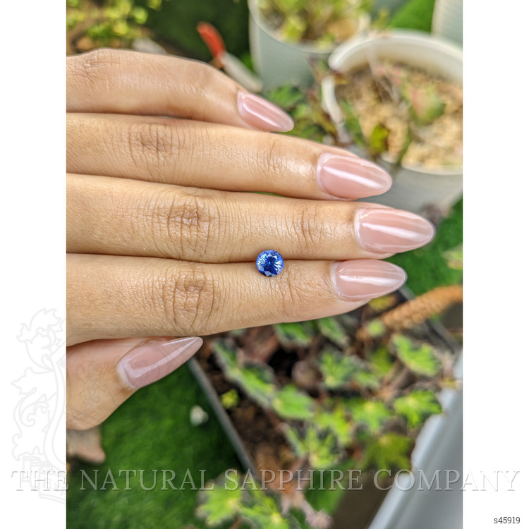 1.09 Ct. Blue Sapphire from Ceylon (Sri Lanka)