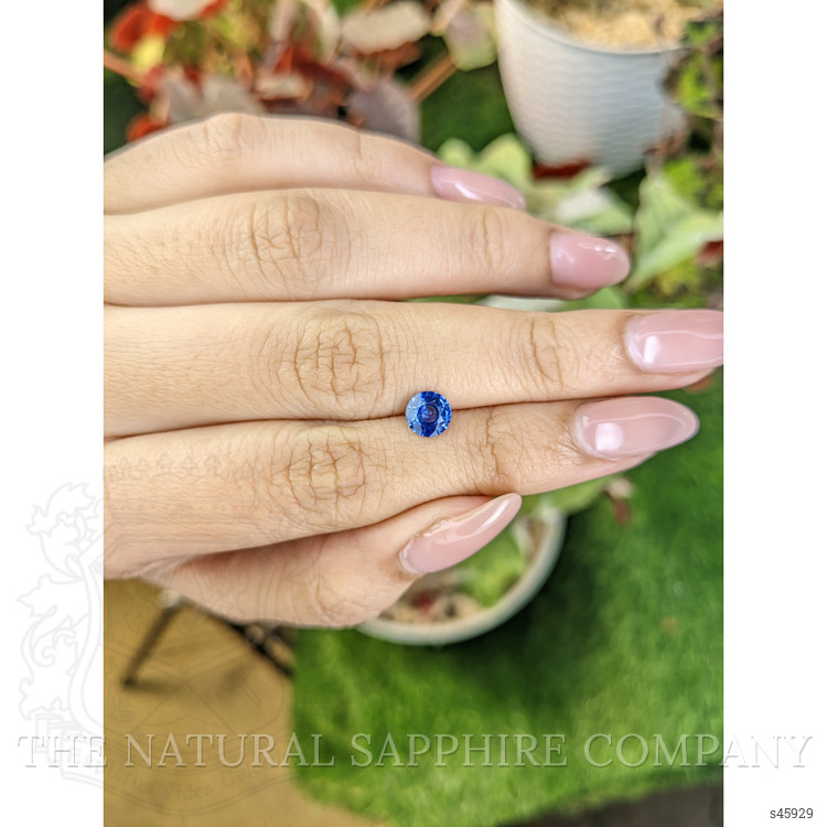 0.85 Ct. Blue Sapphire from Ceylon (Sri Lanka)