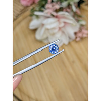 1.00 Ct. Blue Sapphire from Ceylon (Sri Lanka) Life Style