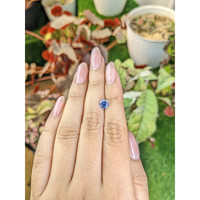 1.00 Ct. Blue Sapphire from Ceylon (Sri Lanka) Life Style
