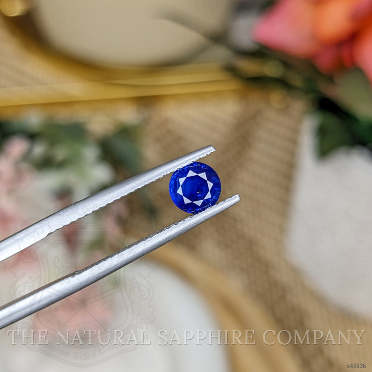 0.80 Ct. Blue Sapphire from Ceylon (Sri Lanka)