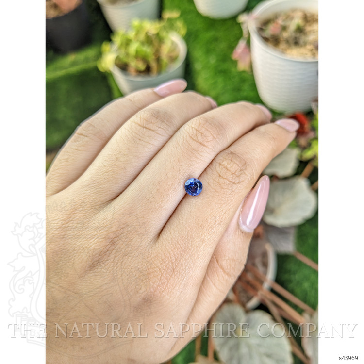 0.99 Ct. Blue Sapphire from Ceylon (Sri Lanka)