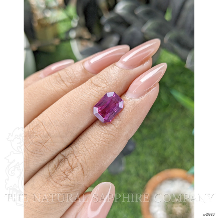 4.23 Ct. Pinkish Purple Sapphire from Ceylon (Sri Lanka)