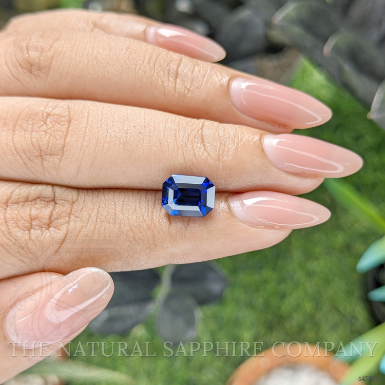 4.00 Ct. Blue Sapphire from Ceylon (Sri Lanka)