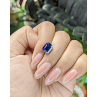 4.00 Ct. Blue Sapphire from Ceylon (Sri Lanka) Life Style
