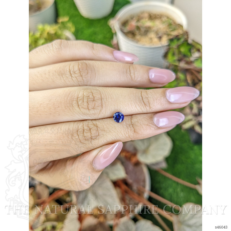 0.90 Ct. Purplish Blue Sapphire from Ceylon (Sri Lanka)