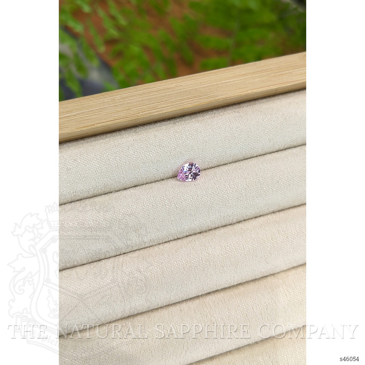 0.80 Ct. Pink Sapphire from Ceylon (Sri Lanka)