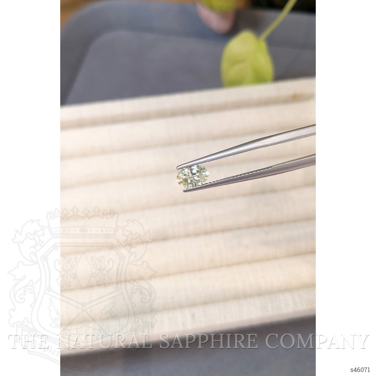 0.95 Ct. Yellow Sapphire from Ceylon (Sri Lanka)
