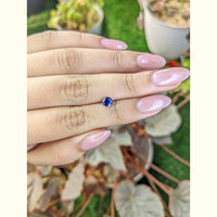 0.52 Ct. Blue Sapphire from Ceylon (Sri Lanka) Life Style