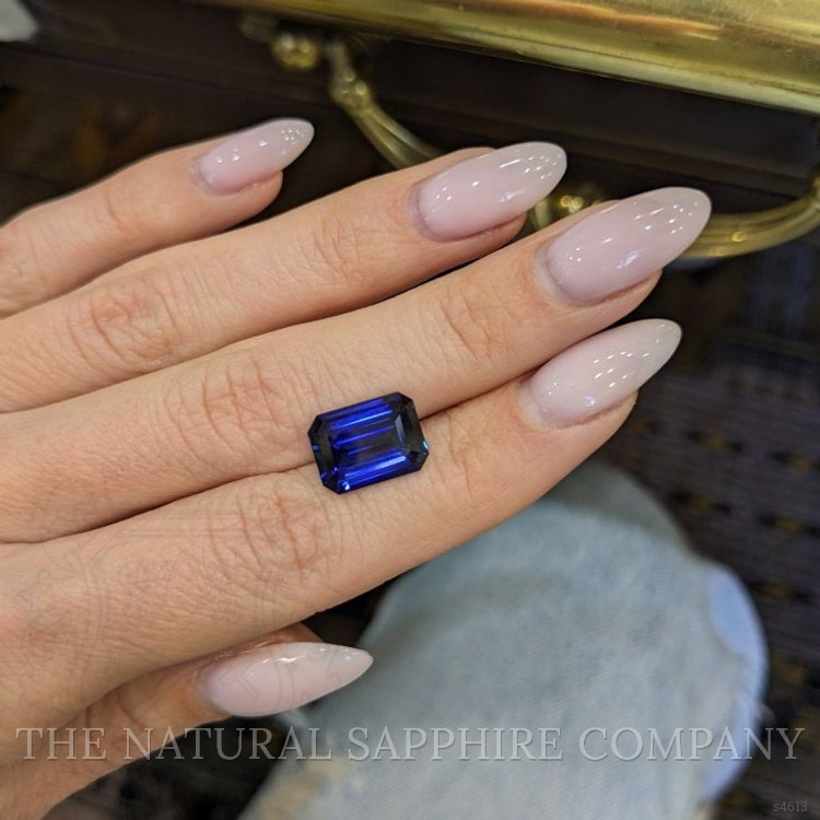 5.91 Ct. Blue Sapphire from Ceylon (Sri Lanka)