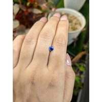 0.58 Ct. Blue Sapphire from Ceylon (Sri Lanka) Life Style