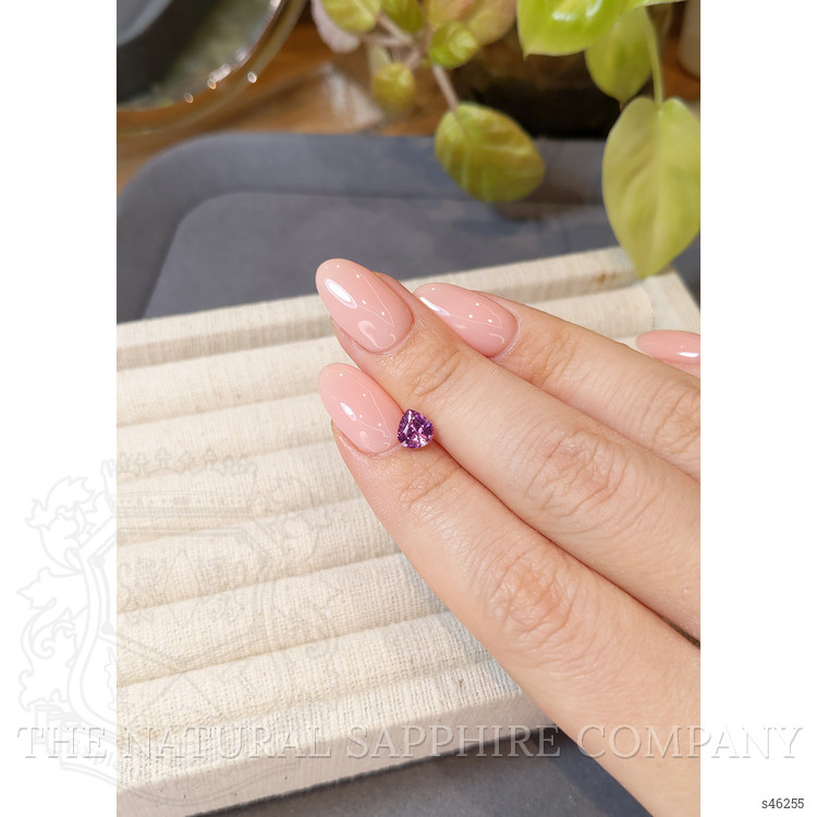 1.01 Ct. Pinkish Purple Sapphire from Ceylon (Sri Lanka)