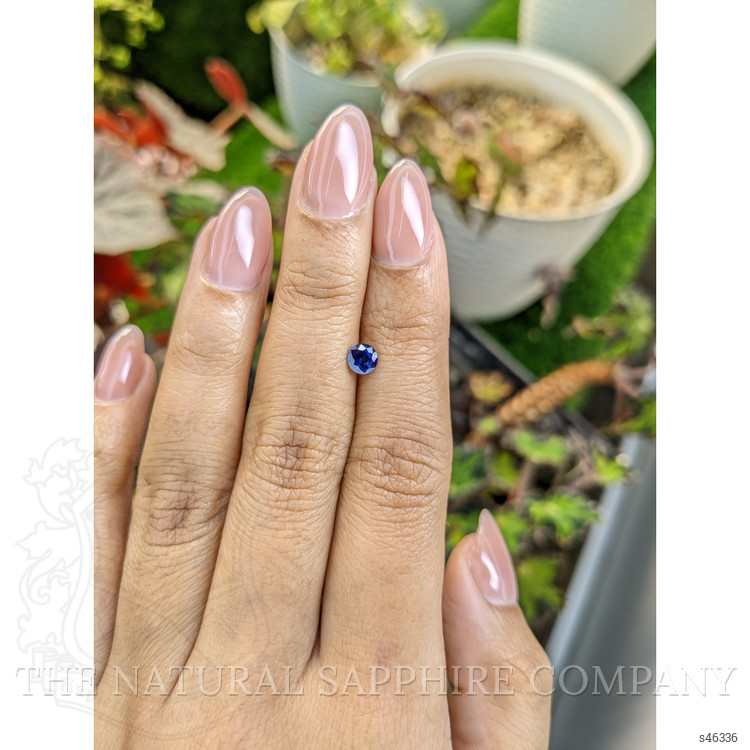 0.47 Ct. Blue Sapphire from Ceylon (Sri Lanka)