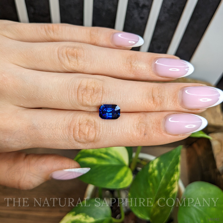 4.24 Ct. Blue Sapphire from Ceylon (Sri Lanka)