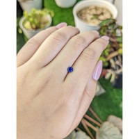 0.51 Ct. Blue Sapphire from Ceylon (Sri Lanka) Life Style