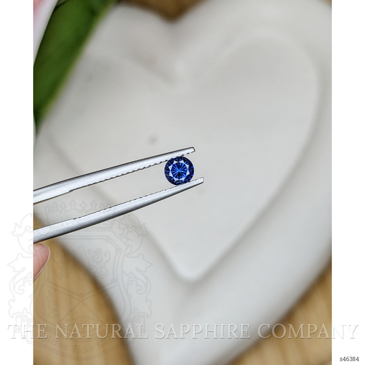 0.46 Ct. Blue Sapphire from Ceylon (Sri Lanka)