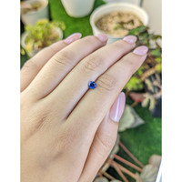 0.50 Ct. Blue Sapphire from Ceylon (Sri Lanka) Life Style