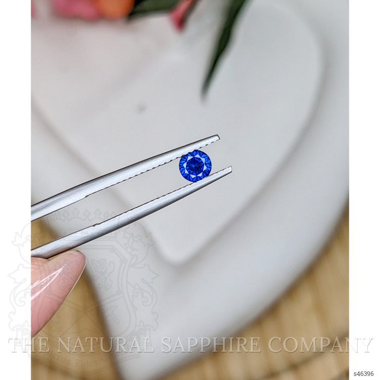 0.48 Ct. Blue Sapphire from Ceylon (Sri Lanka)