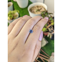 0.89 Ct. Bi Color / Parti Sapphire from Ceylon (Sri Lanka) Life Style