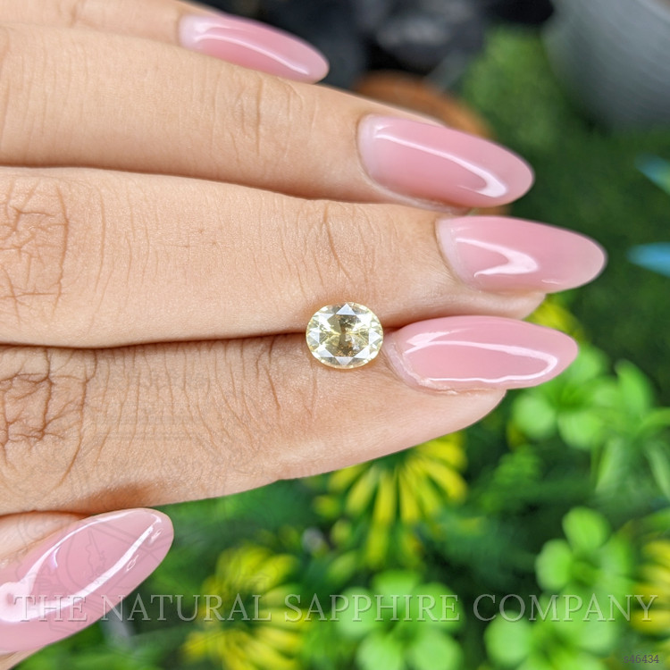1.32 Ct. Yellow Sapphire from Ceylon (Sri Lanka)