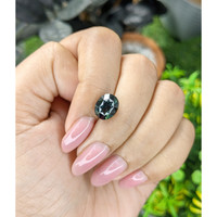 4.04 Ct. Bluish Green Sapphire from Tanzania Life Style