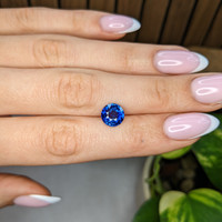 3.06 Ct. Blue Sapphire from Ceylon (Sri Lanka) Life Style