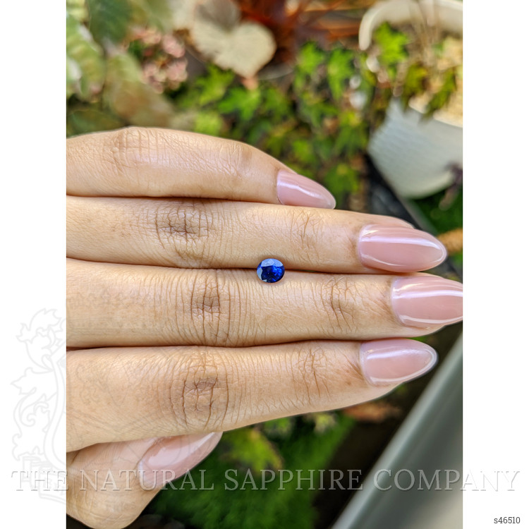 0.89 Ct. Blue Sapphire from Ceylon (Sri Lanka)