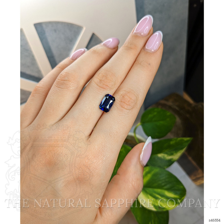 4.52 Ct. Blue Sapphire from Ceylon (Sri Lanka)