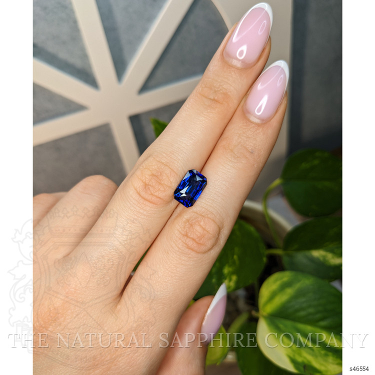 4.52 Ct. Blue Sapphire from Ceylon (Sri Lanka)