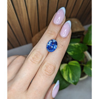10.72 Ct. Blue Sapphire from Ceylon (Sri Lanka) Life Style