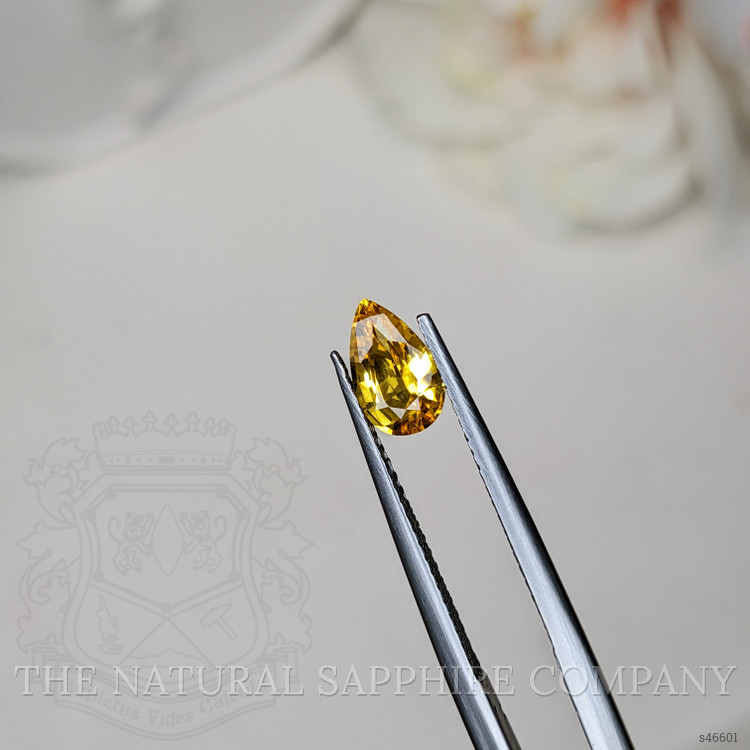 0.97 Ct. Yellow Sapphire from Ceylon (Sri Lanka)