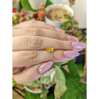 1.08 Ct. Yellow Sapphire from Ceylon (Sri Lanka) Life Style