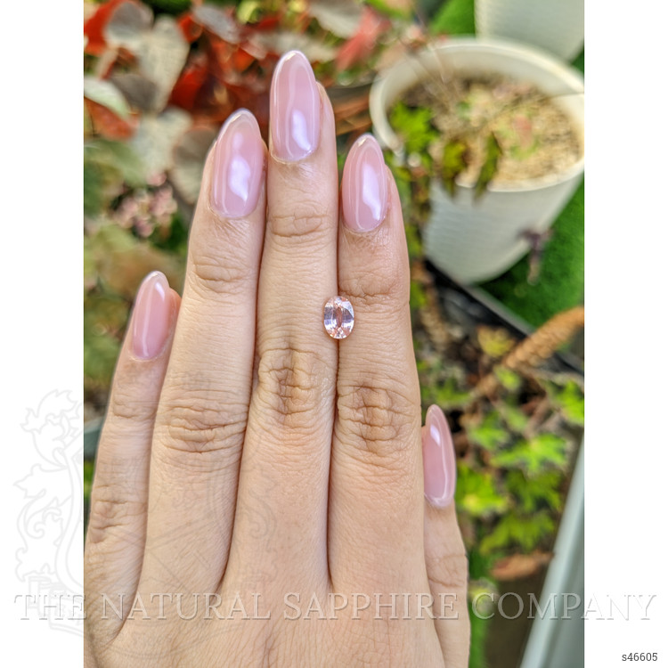1.05 Ct. Padparadscha Sapphire from Ceylon (Sri Lanka)