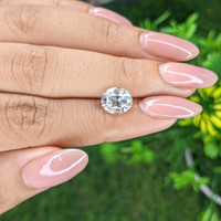 3.01 Ct. White Sapphire from Ceylon (Sri Lanka) Life Style
