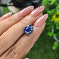 3.04 Ct. Blue Sapphire from Madagascar Life Style