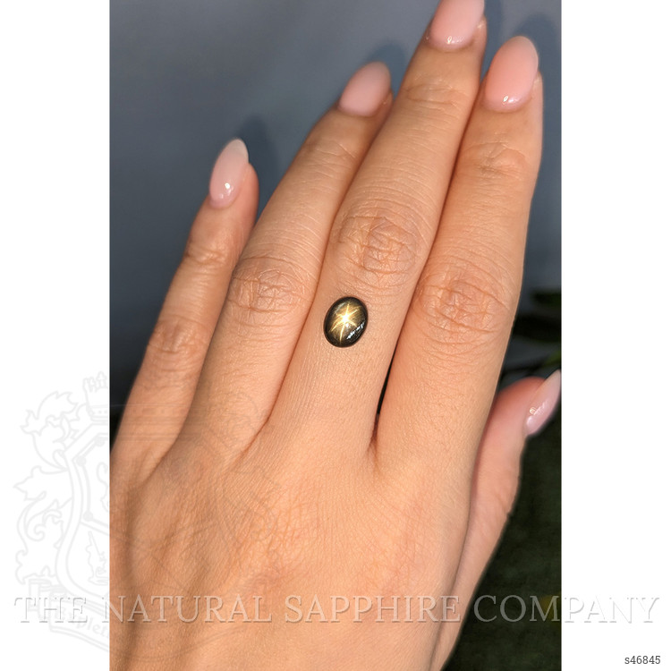 2.84 Ct. Black Star Sapphire from Ceylon (Sri Lanka)