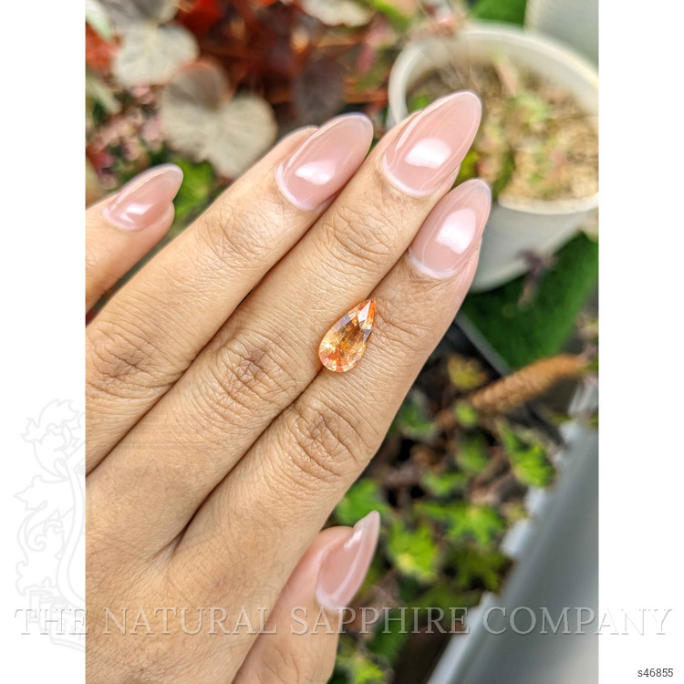 3.03 Ct. Padparadscha Sapphire from Ceylon (Sri Lanka)
