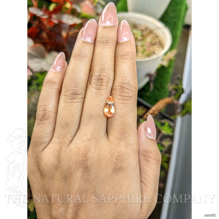 3.03 Ct. Padparadscha Sapphire from Ceylon (Sri Lanka)