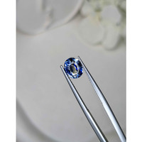 2.04 Ct. Bi Color / Parti Sapphire from Ceylon (Sri Lanka) Life Style