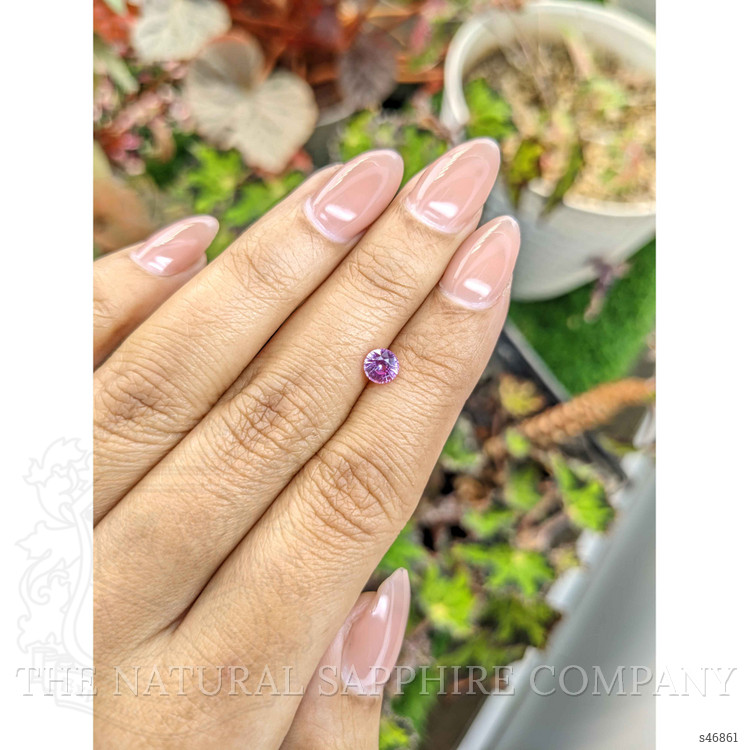 0.67 Ct. Pink Sapphire from Ceylon (Sri Lanka)