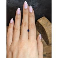 1.01 Ct. Blue Sapphire from Ceylon (Sri Lanka) Life Style