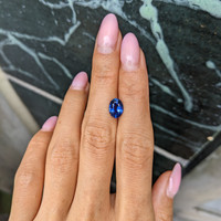 1.90 Ct. Blue Sapphire from Ceylon (Sri Lanka) Life Style