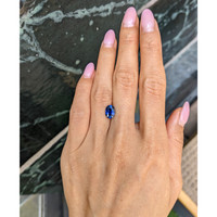 1.90 Ct. Blue Sapphire from Ceylon (Sri Lanka) Life Style