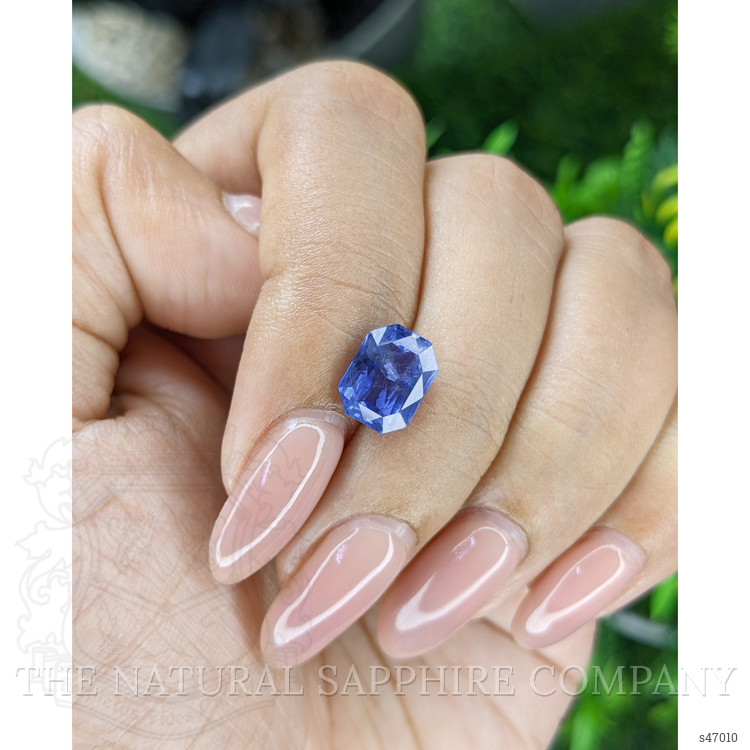3.12 Ct. Blue Sapphire from Ceylon (Sri Lanka)