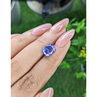 3.12 Ct. Blue Sapphire from Ceylon (Sri Lanka) Life Style