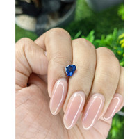 1.04 Ct. Blue Sapphire from Ceylon (Sri Lanka) Life Style