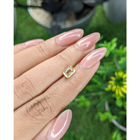 1.06 Ct. Yellow Sapphire from Ceylon (Sri Lanka) Life Style