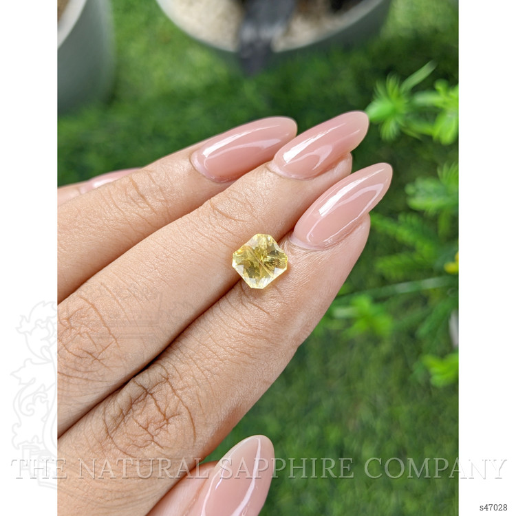 2.12 Ct. Yellow Sapphire from Ceylon (Sri Lanka)
