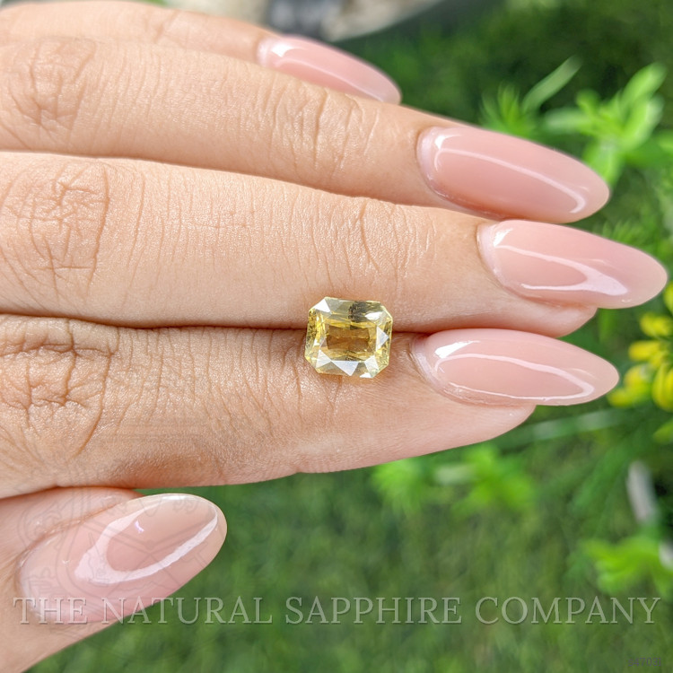 2.65 Ct. Yellow Sapphire from Ceylon (Sri Lanka)